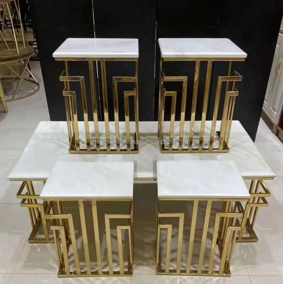 Столик кофейный металлический для гостиной