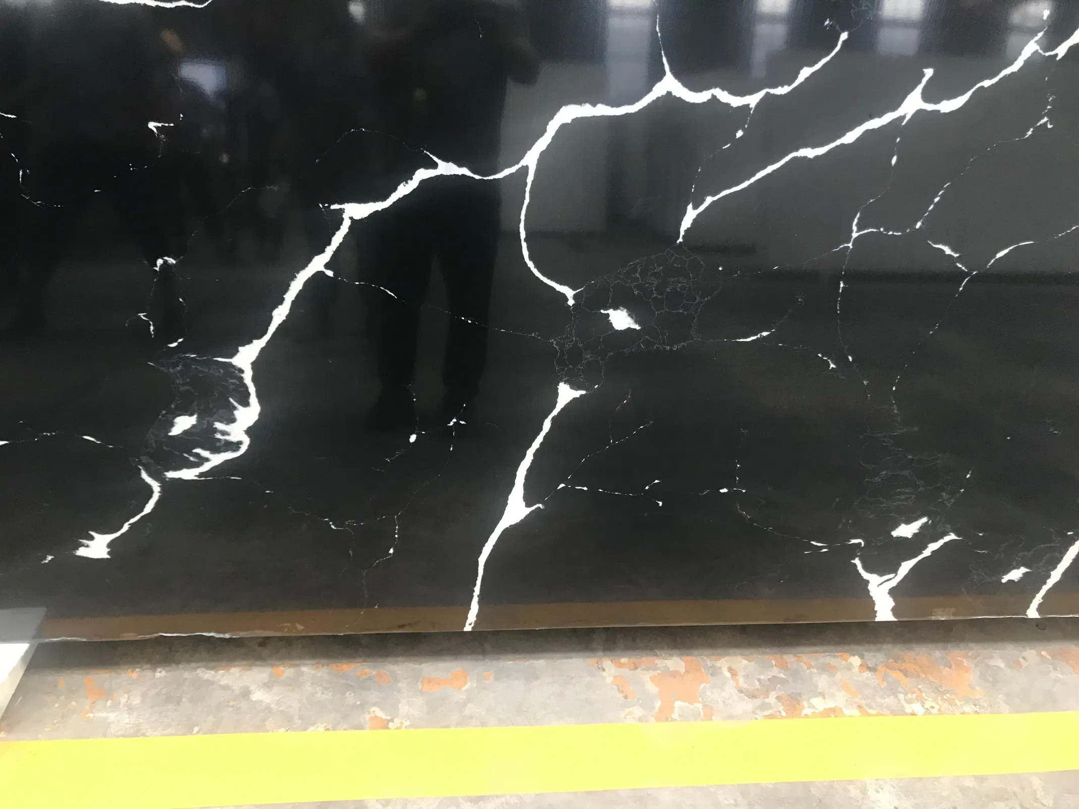 Artificial Quartz Stone Black Marquina Ideal for Kitchen Counter Tops Vanity Tops