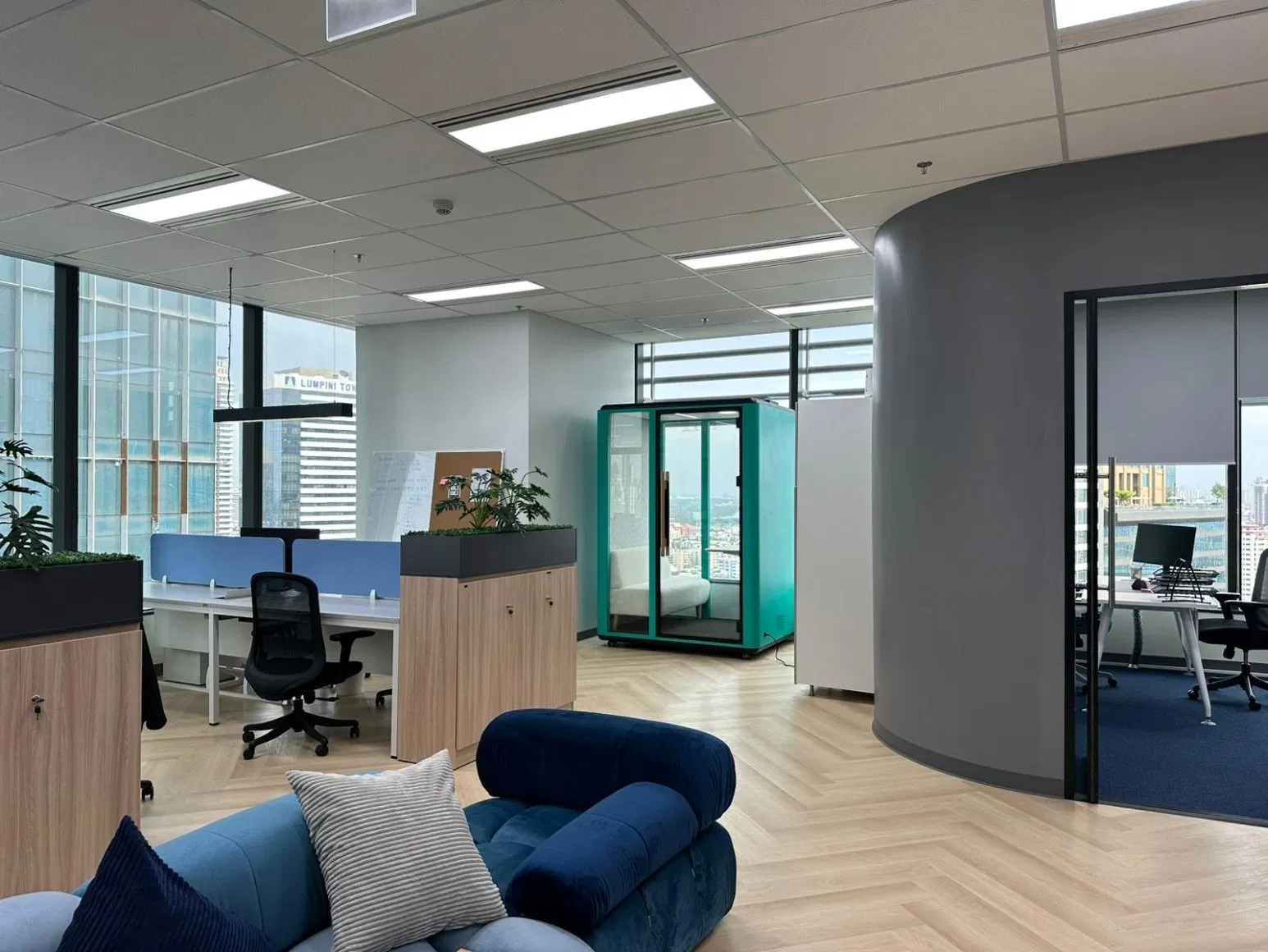 Customizable Office Meeting Pod for Quiet Conversations and Calls 1-6 Persons