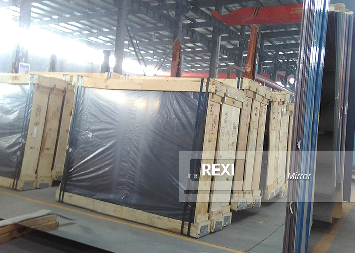 China Manufacturer Supplier 1mm-6mm Silver Aluminum Mirror Glass with Factory Wholesale Price