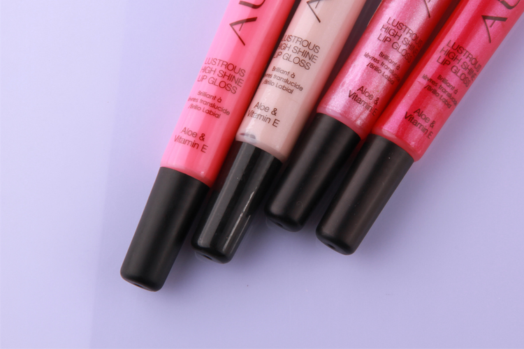 Soft Tube Liquid Lip Gloss with Matt Black Cap