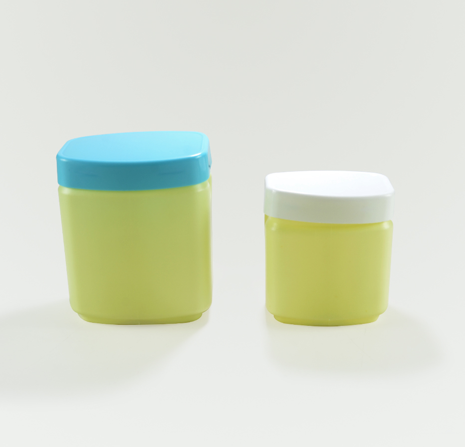 Custom Printing PP Plastic Empty Lip Balm Container Flip-Top Lid Jar Lip Cream Body Cream Face Cream Container