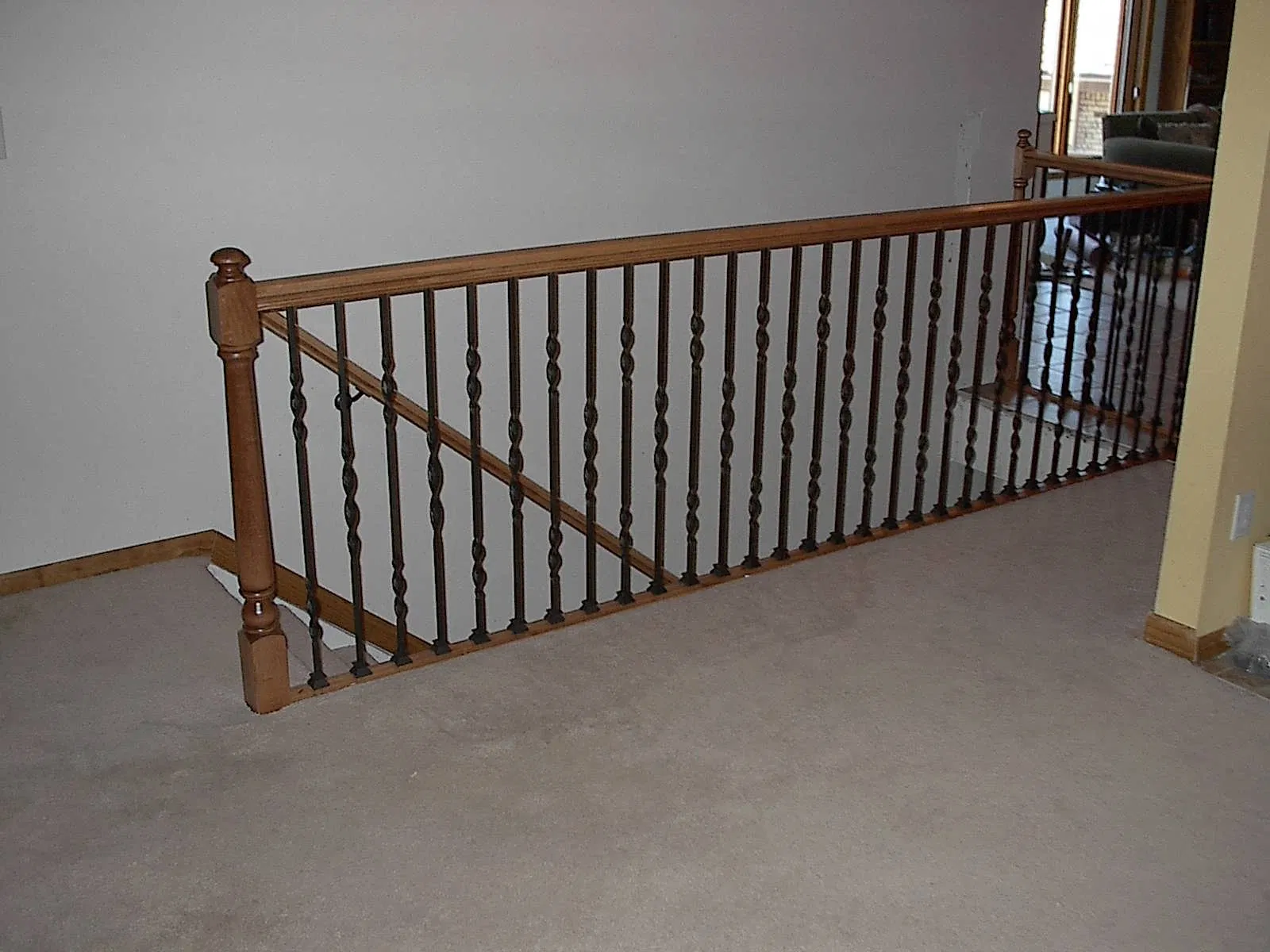 2020 High Quality Classic Design Wrought Iron Fence