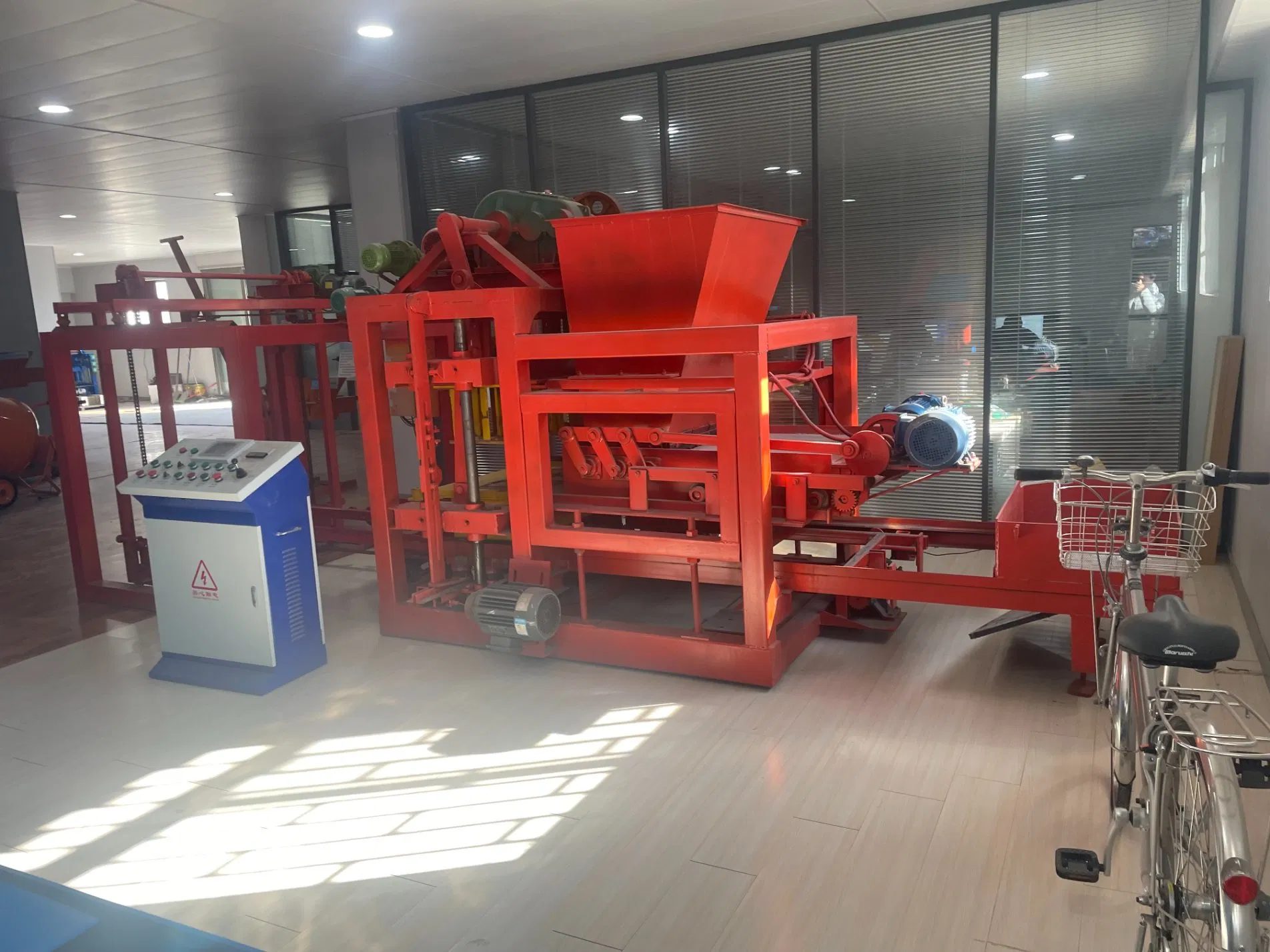 Cost-Effective Fully Automatic Hydraulic Brick Making Machine Line for Small Businesses