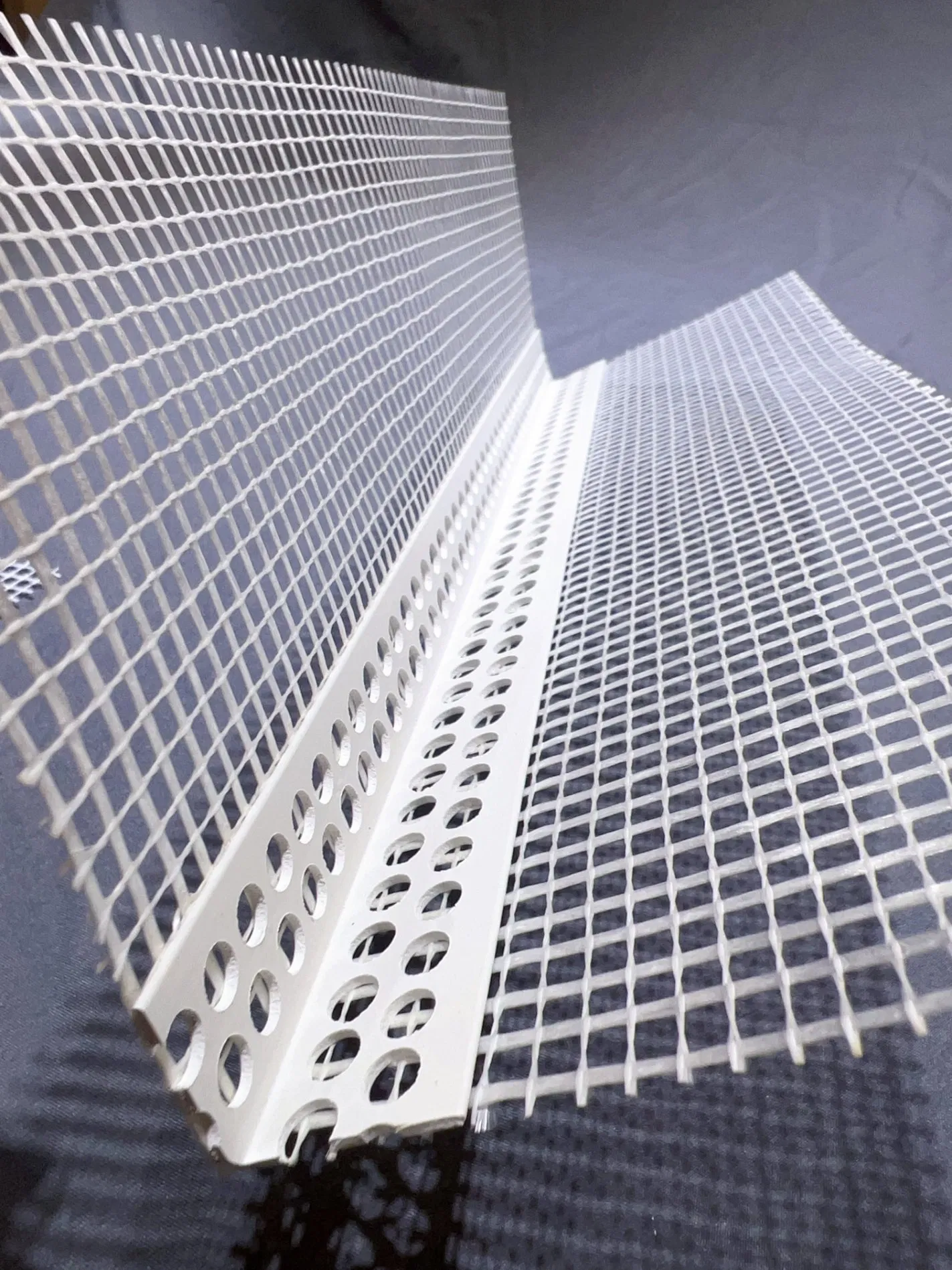 Durable PVC Coner Bead with Fiberglass Mesh for Drywall Protection 2.5m 3m