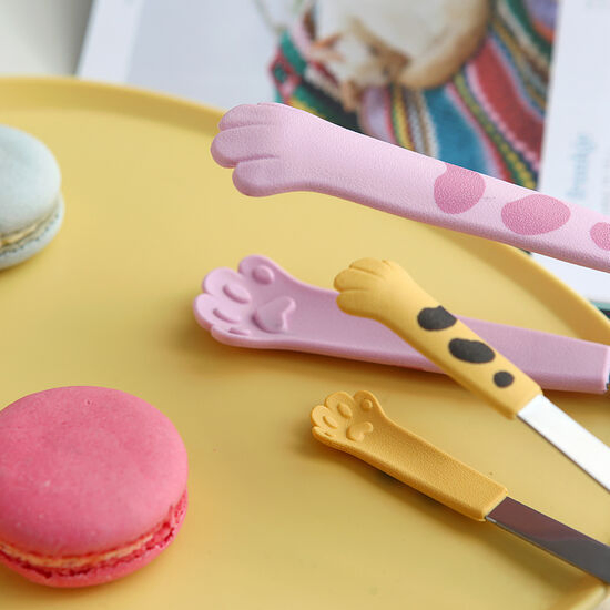 Щипцы для кухни в виде кошачьей лапки