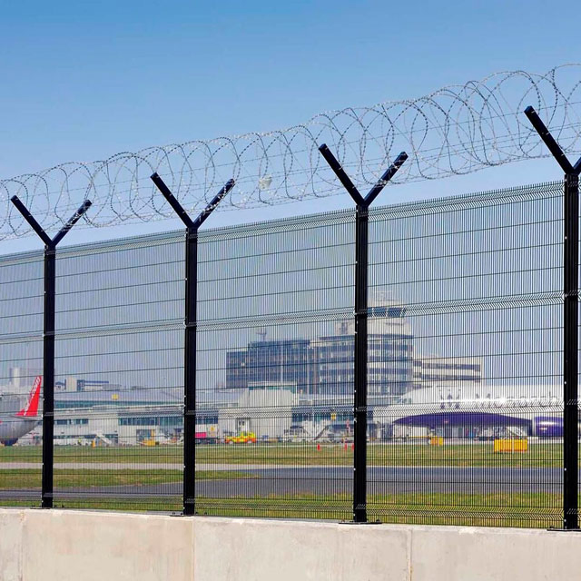 Factory Price Welded Metal PVC Coated Curvy Security Mesh Farm Fence