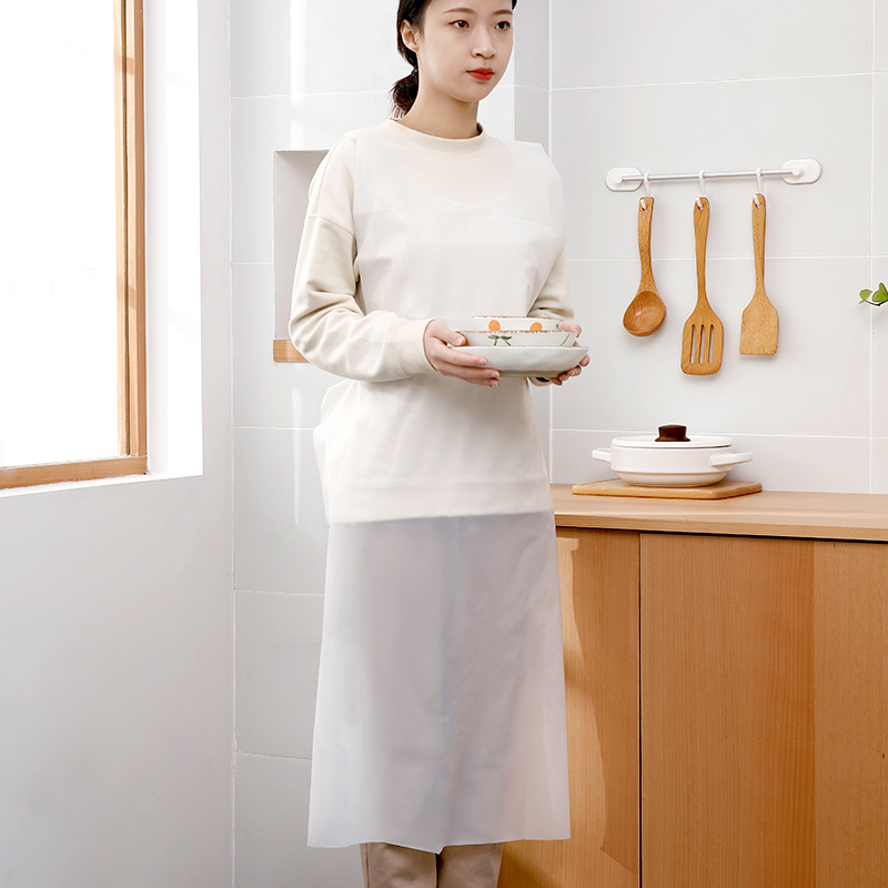 Disposable PE Apron Is Waterproof and Oil-Proof for Dining and Painting