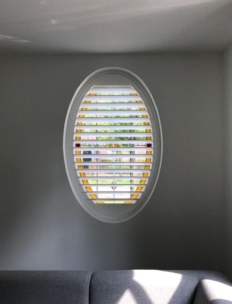 Custom Arched Wooden Interior 89mm Louver Blade Window Plantation Shutters