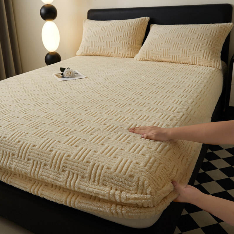 Modern-Style Jacquard Fabric Bed Covers for Home Bedrooms and Schools