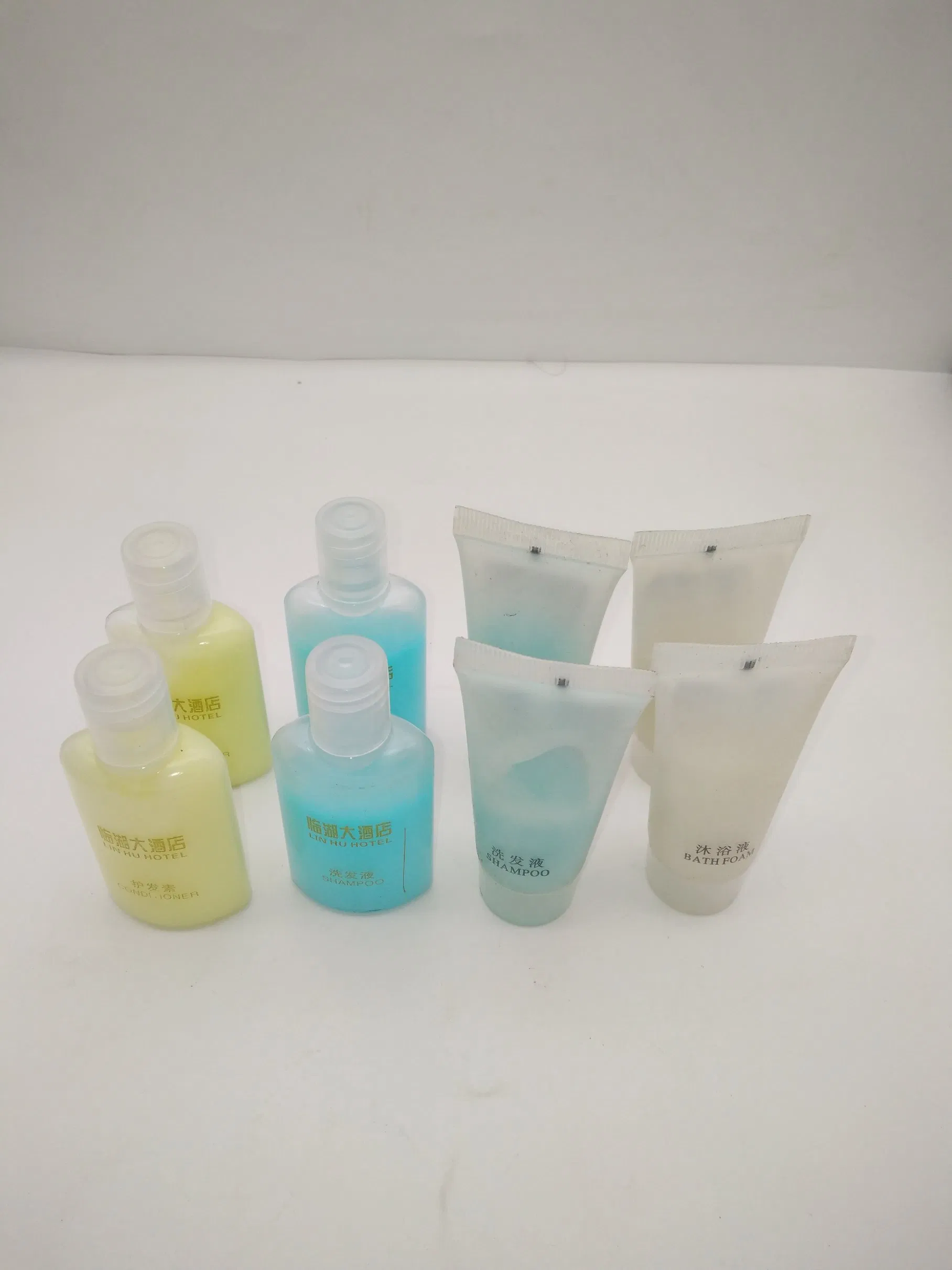 Premium Hotel Amenities Set: Toothbrush, Comb, Shampoo, Shower Cap
