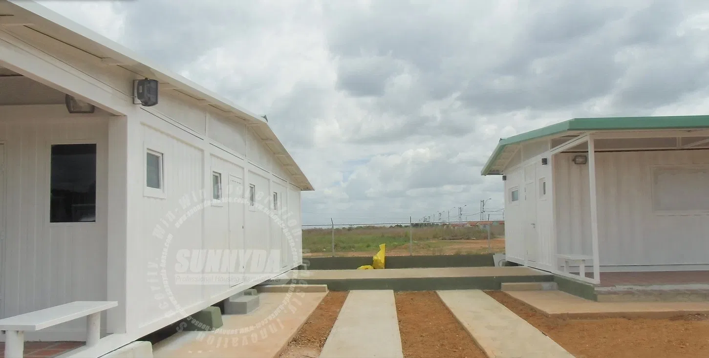 Recycled Flat Pack Prefab Container House for Prefabricated Building/Living House/Office/Hotel (SU-B102)