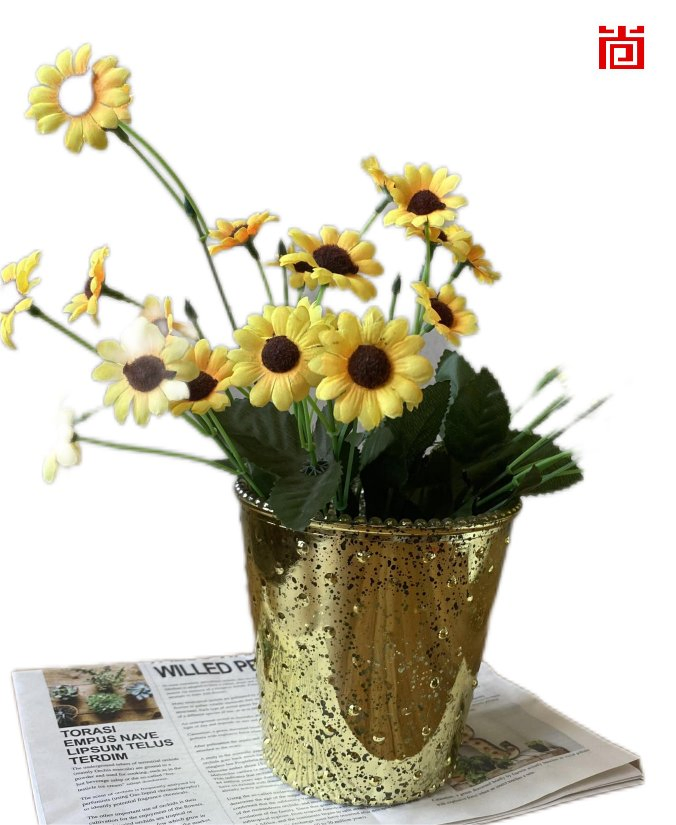 Ваза стеклянная с позолотой и горошком