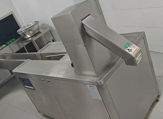 Efficient High-Capacity Commercial Dishwasher for Restaurant Equipment - Model No.: Ht-Z1