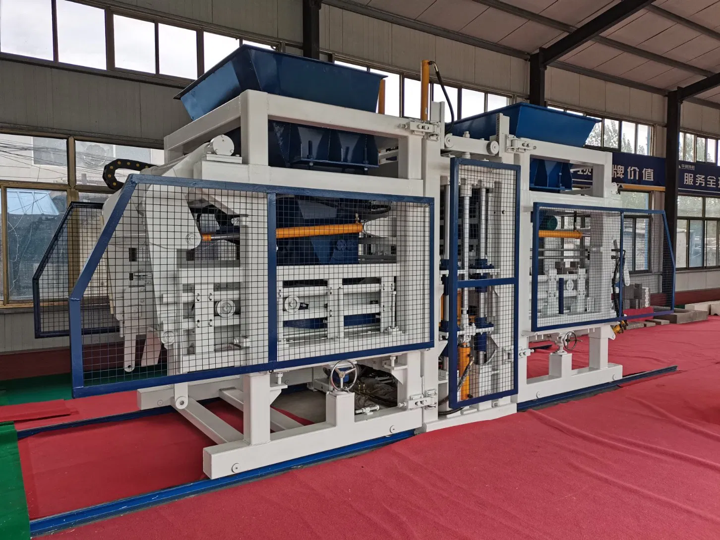 Qt10-15 Fully Automatic Brick Forming Machine, High Output & High Strengt