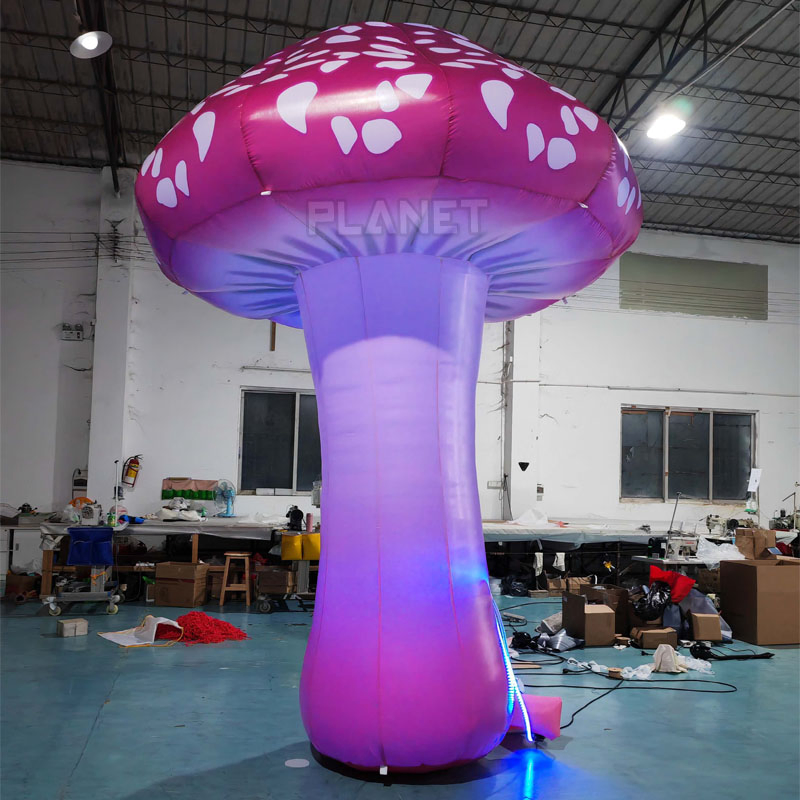 Giant Color Changing Decorative Inflatable Mushroom for Event