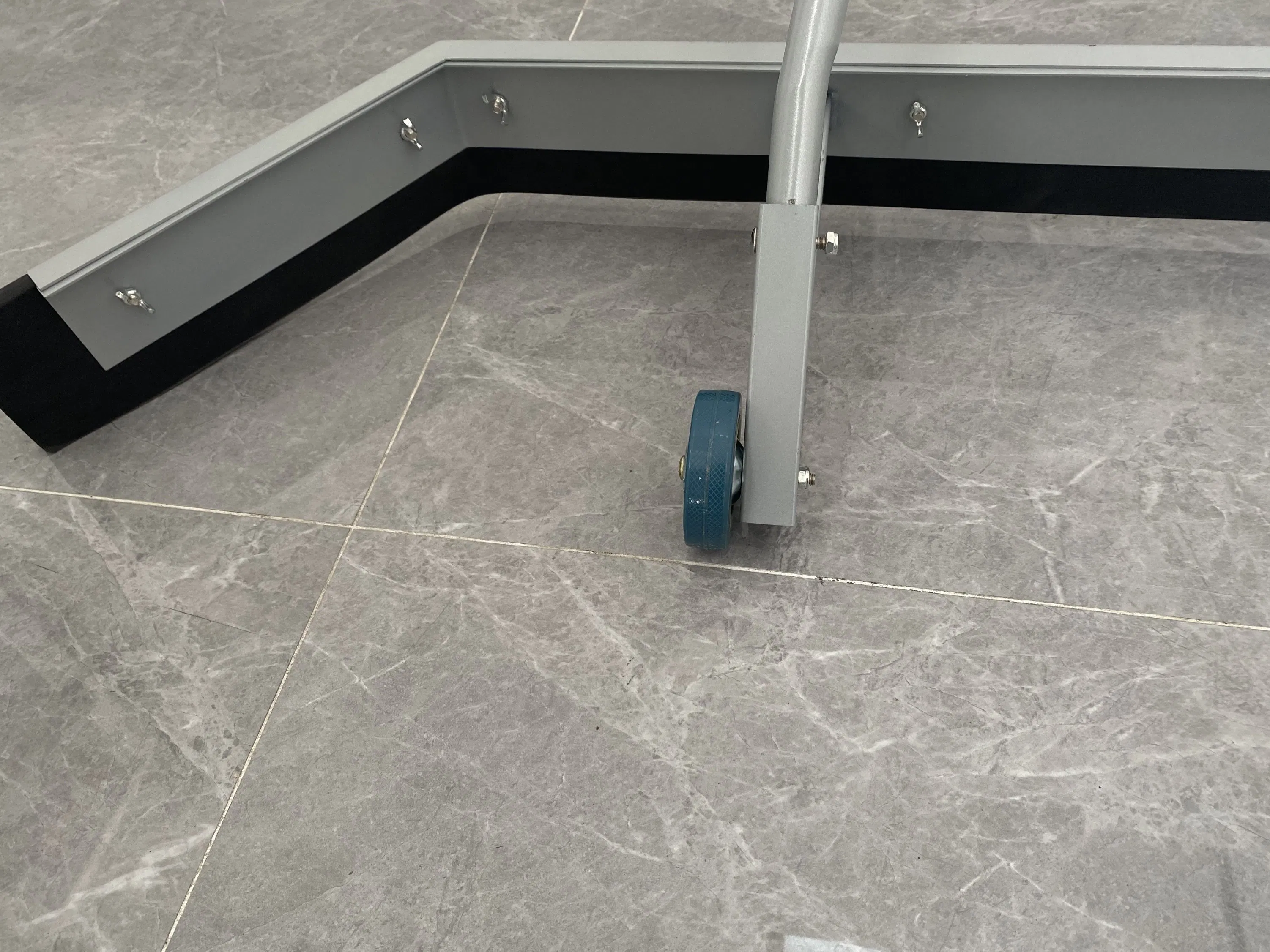 Tennis Court Glass Wiper Cleaning Tool