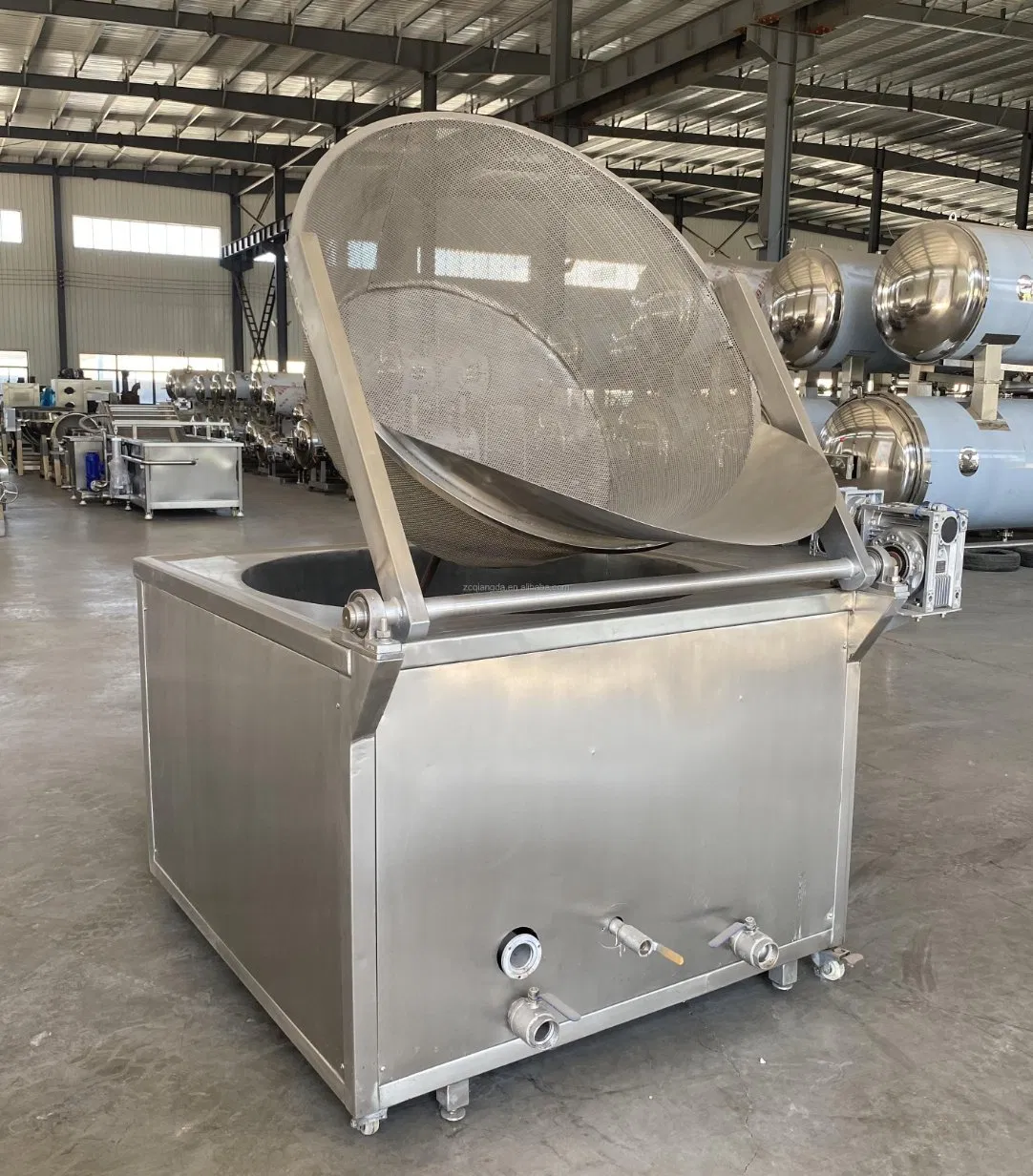 Qd Multifunctional Large Deep Fryer Automatic Temperature Control Environmentally Friendly Deep Frying Chicken Restaurants