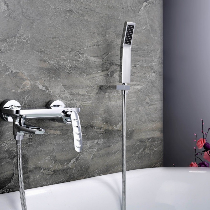 Hot Selling Multifunction Zinc Water Faucet Thermostatic Bath Shower