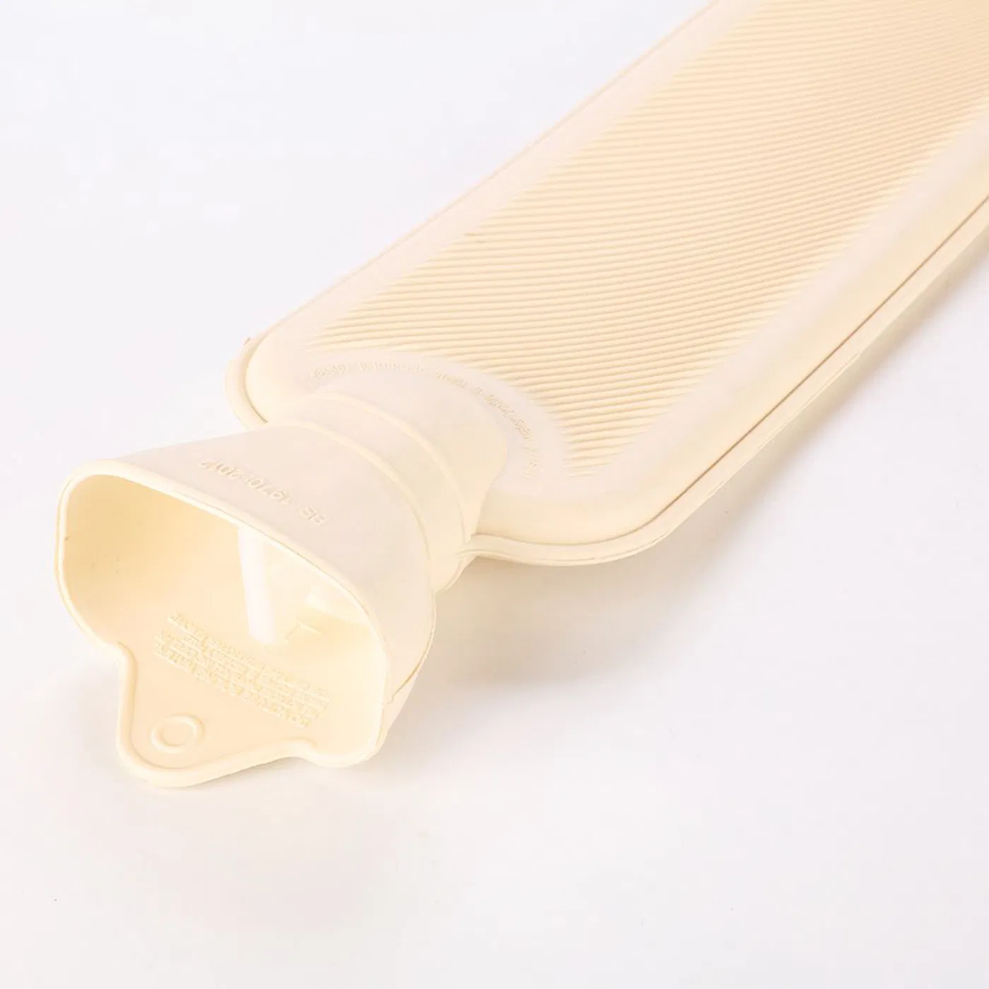 High Quality Colorful Rubber Hot Water Bag with Cover Heep Warm Hot Water Plush