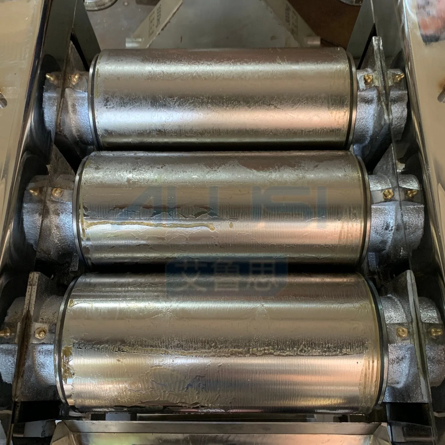 Лабораторная трехвалковая мельница S65/150 Cosmati