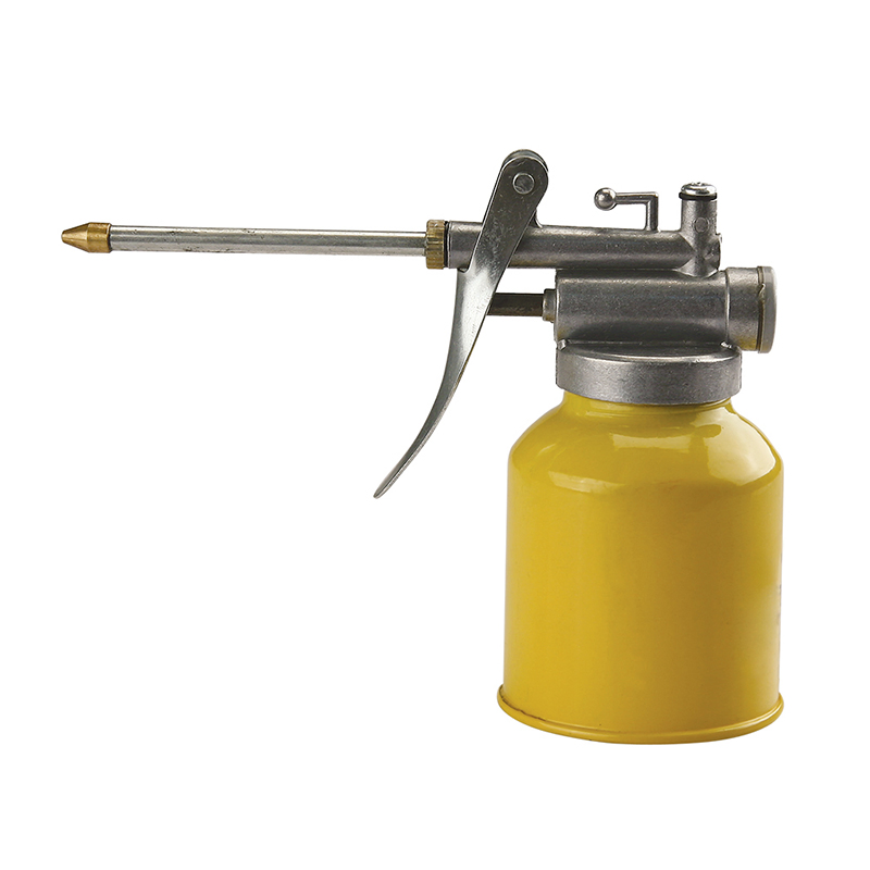 Маслёнка пистолетная 250 мл с помпой