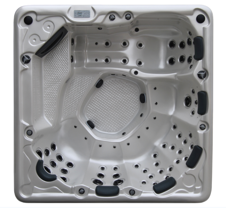 4-местный уличный спа-бассейн с системой Balboa