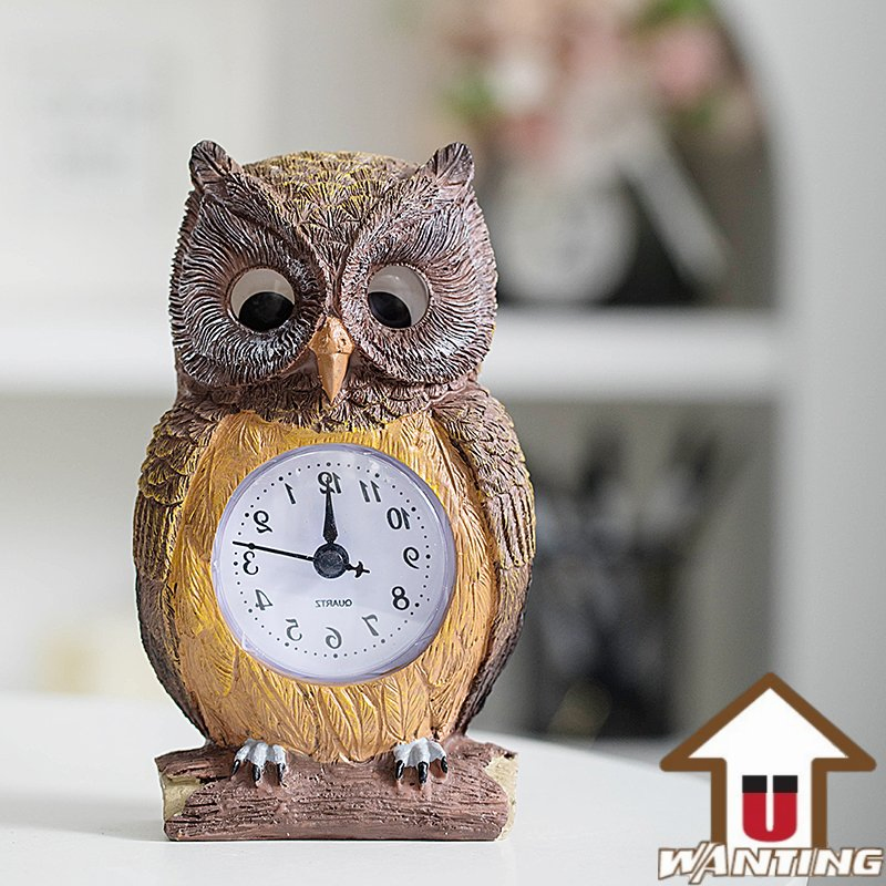 Nordic Lovely Resin Craft Owl Wall Hanging Pendulum Clock Living Room Decoration