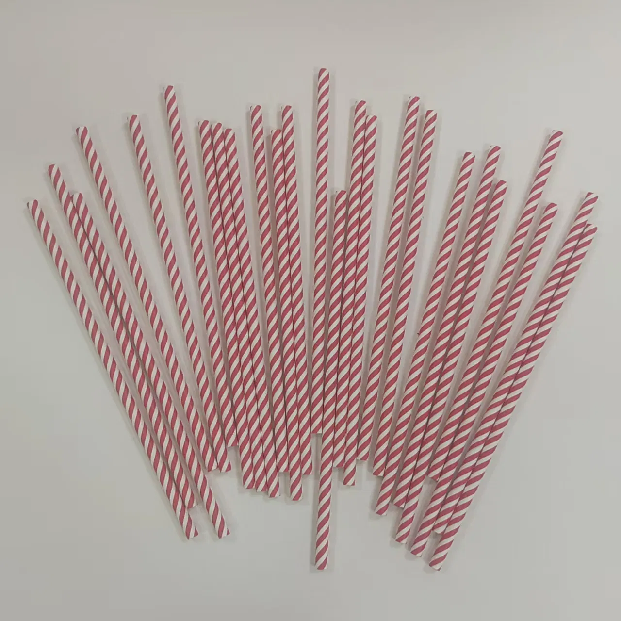 Manufacturer Wholesale Food Grade Red Striped Christmas Party Beverage Party Paper Straws