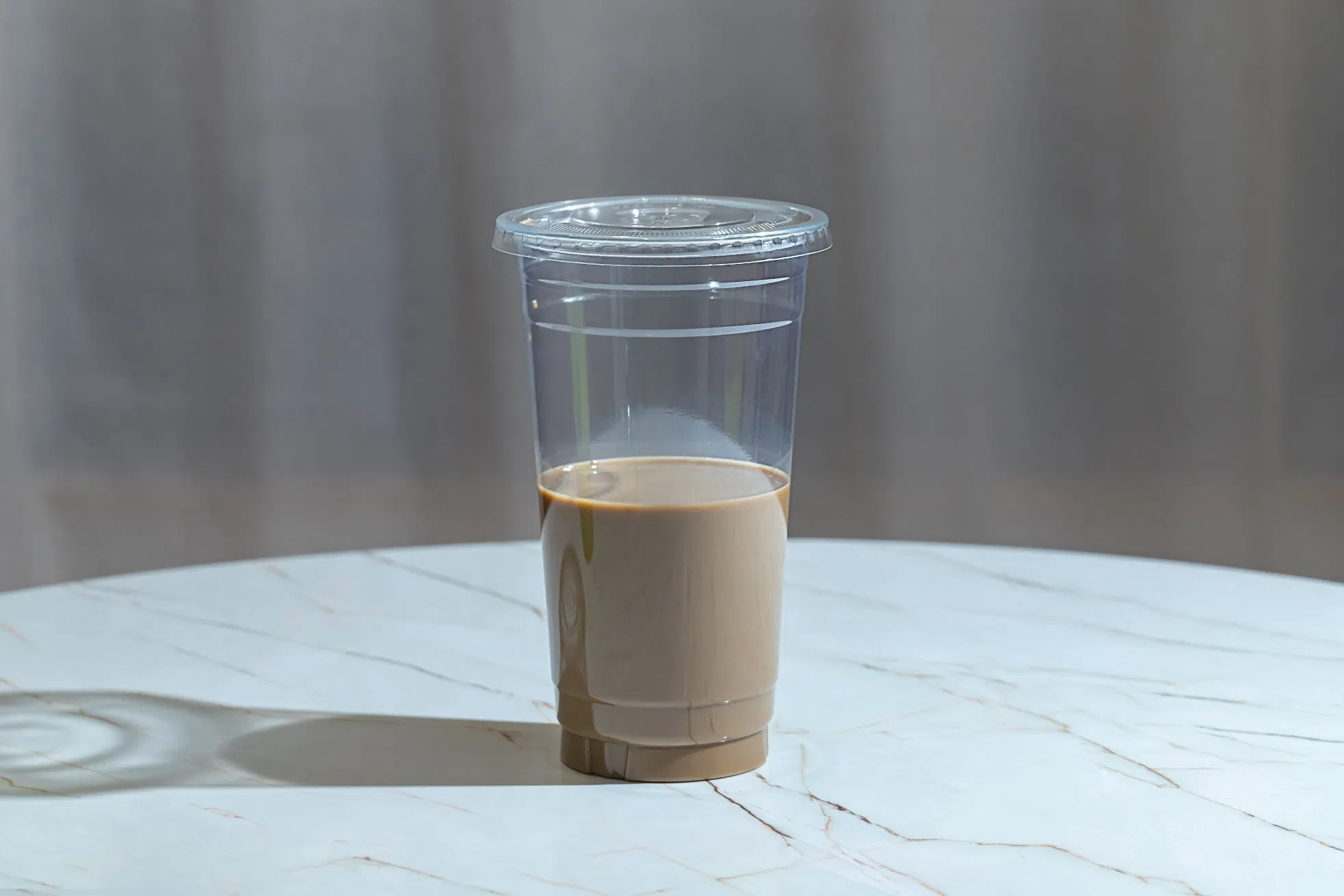 Стакан для напитков PET 32oz с крышкой и логотипом