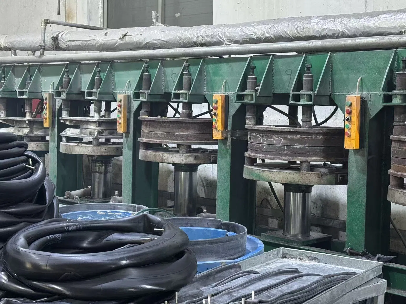 Камера для мотоцикла 3.5-4 Heavy Duty, бутиловая