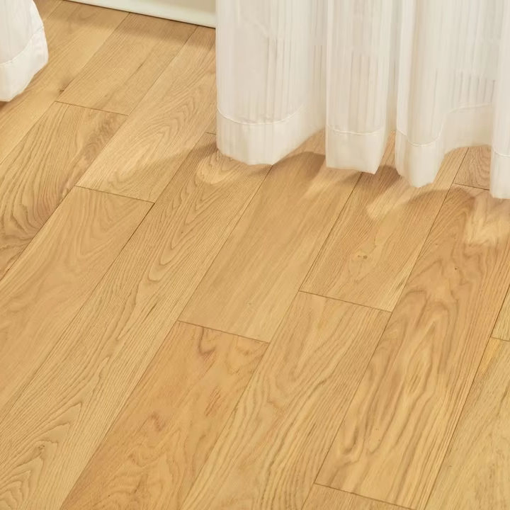 Solid White Oak Wood Flooring Hand Scraped European Oak Planks Indoor Bedroom Home Flooring