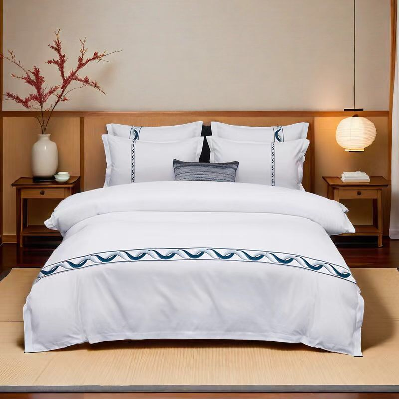 Customized 5 Star Hotel Luxury Bedding Set Colored Embroidery 100% Cotton Fitted/Flat Sheet Hotel Bed Linen Customized Bedding