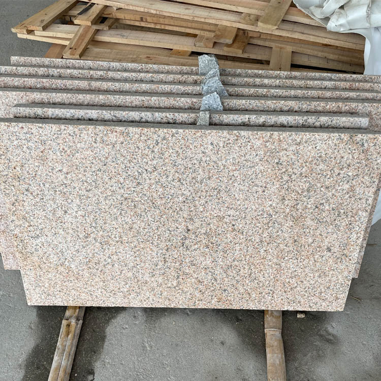 Anti-Slip Flamed Finish Yellow Beige G682 Granite Stone Pavement