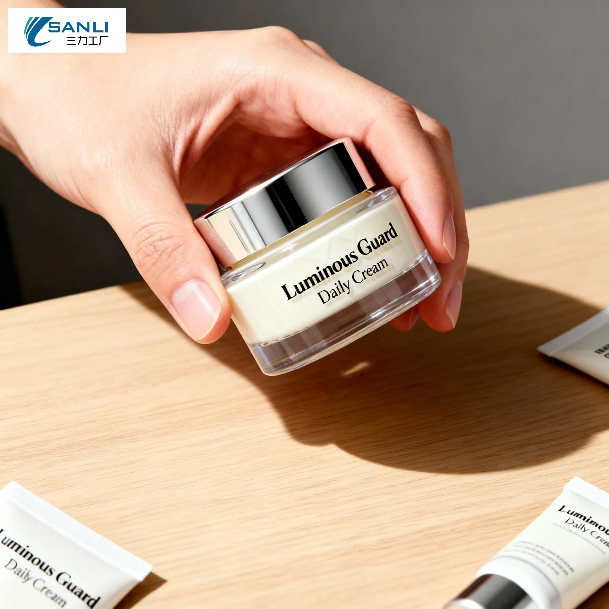 Advanced Anti-Wrinkle and Hydrating Face Cream with Hydrating Oils and Tetrahydro Methyl Pyrimidine Carboxylic Acid for Daily Moisture and Repair