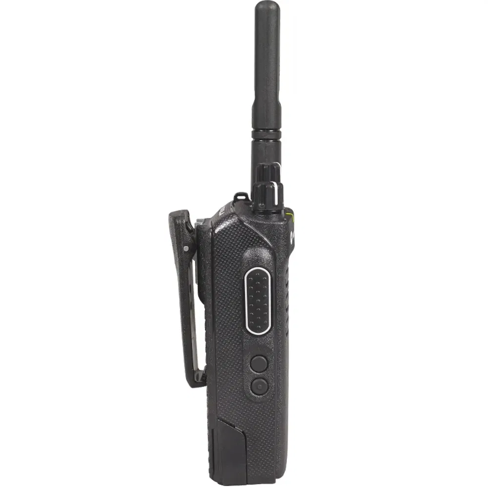 Рация Motorola DP2400E цифровая, IP67, дальность 8 км