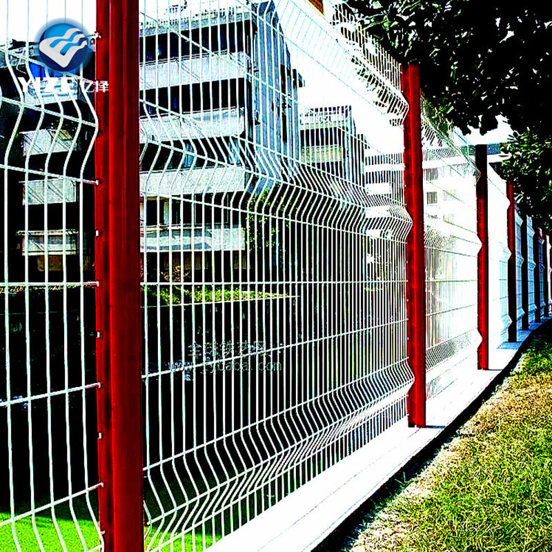 Factory Produce Welded Wire Mesh Fence with Triangle Bends