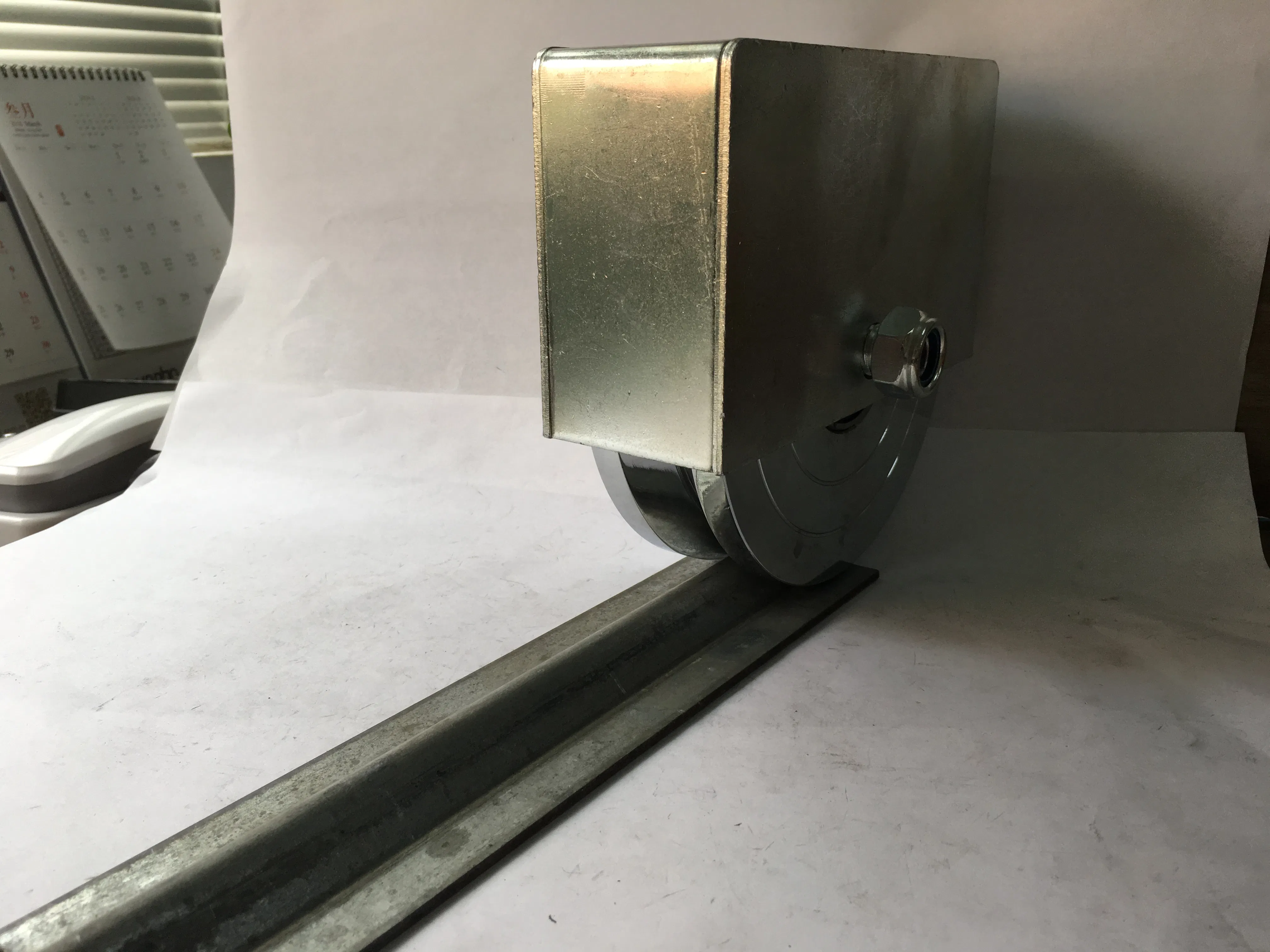 Professional Manufacturing Heavy Duty Chrome Plated V-Grooved Gate Wheel