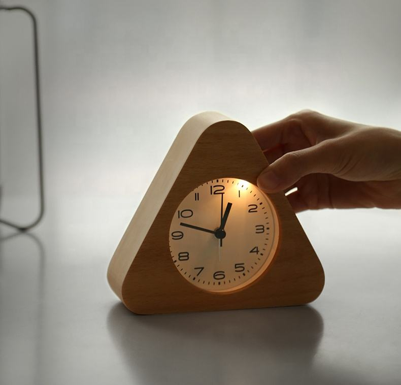 Custom New Arrival Lasting Custom Logo Diminutive Wooden Cube Cute Alarm Clock