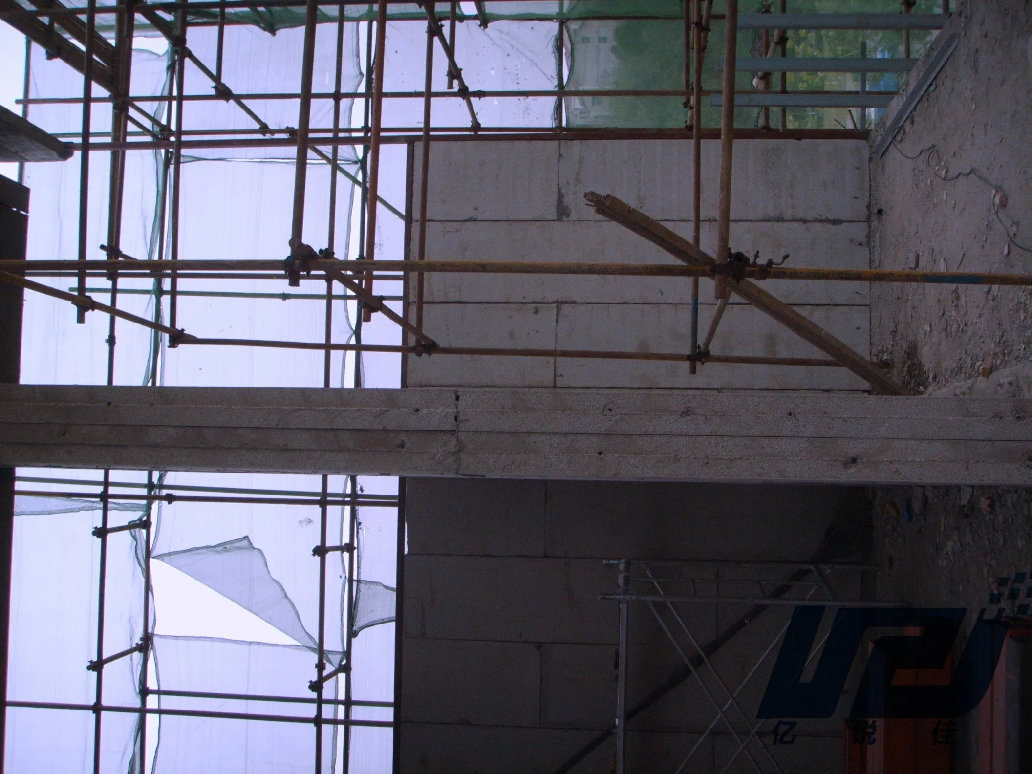 Specialized Cement Wall Board Building Material with Anti-Static Features for Data Centers