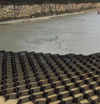 House Parking Lot Construction Low-Cost Yard Renovation Path Paving Durable HDPE Geocell Paver Grid