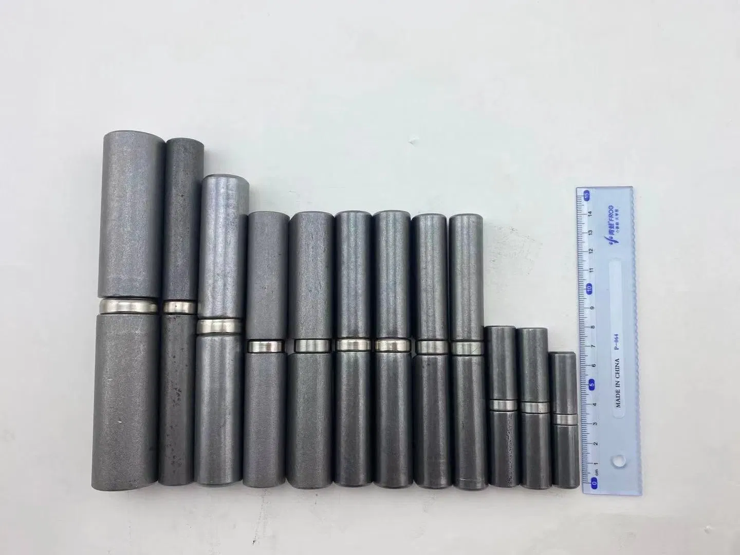 Size Customized Door Shaft Welded Hinge of Iron Door with Bearing