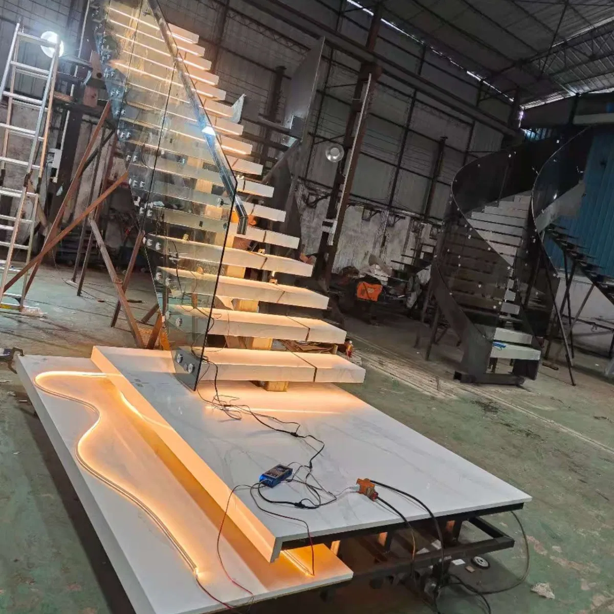 Spiral Staircase Railing Curved Stairs with Lighting Glass Baluster Floating Steps