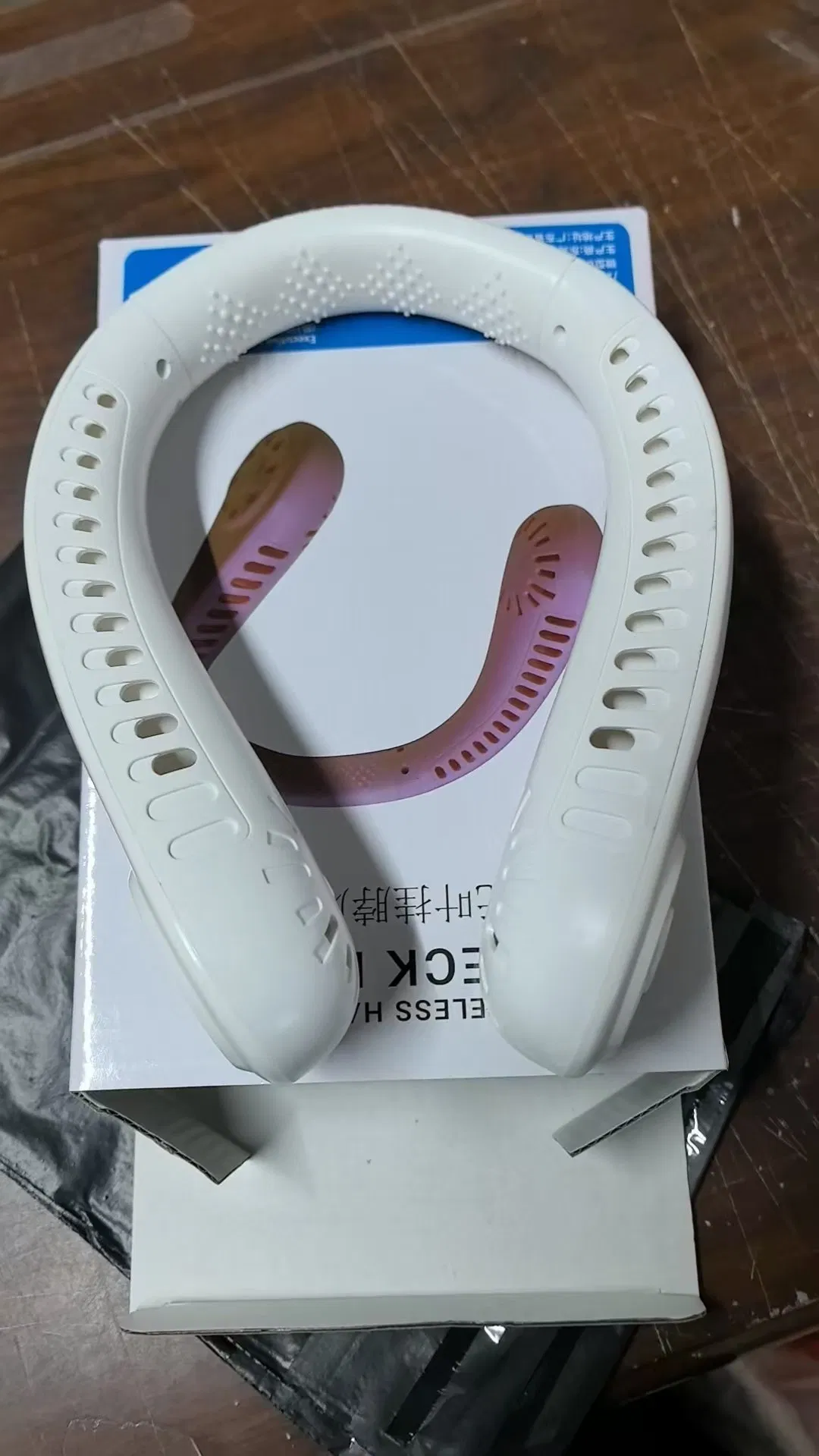 Portable Neck Fan with Adjustable Speeds and USB Rechargeable Function