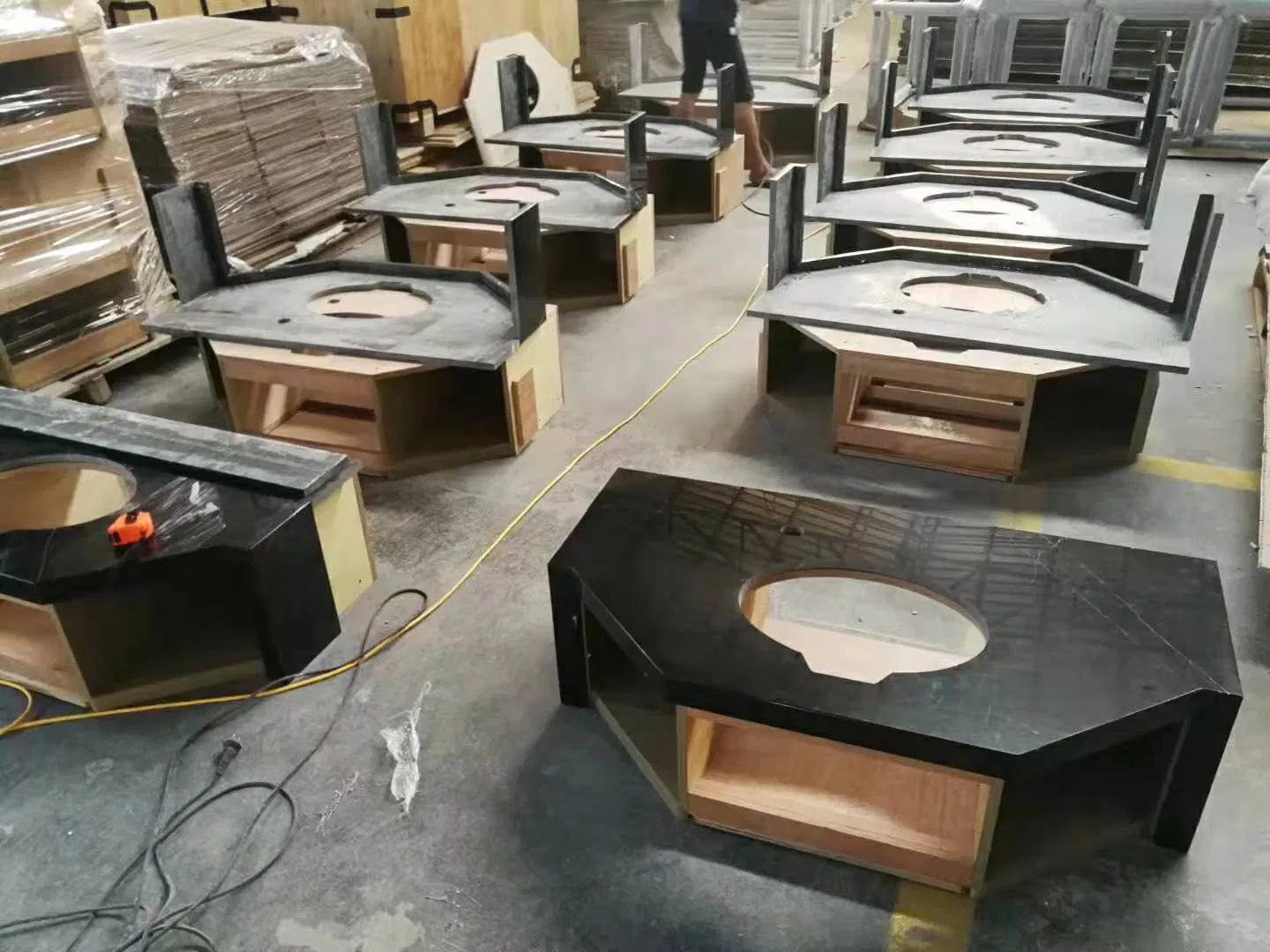 G562 Maple Leaf Red Granite Slab for Granite Coffee Table