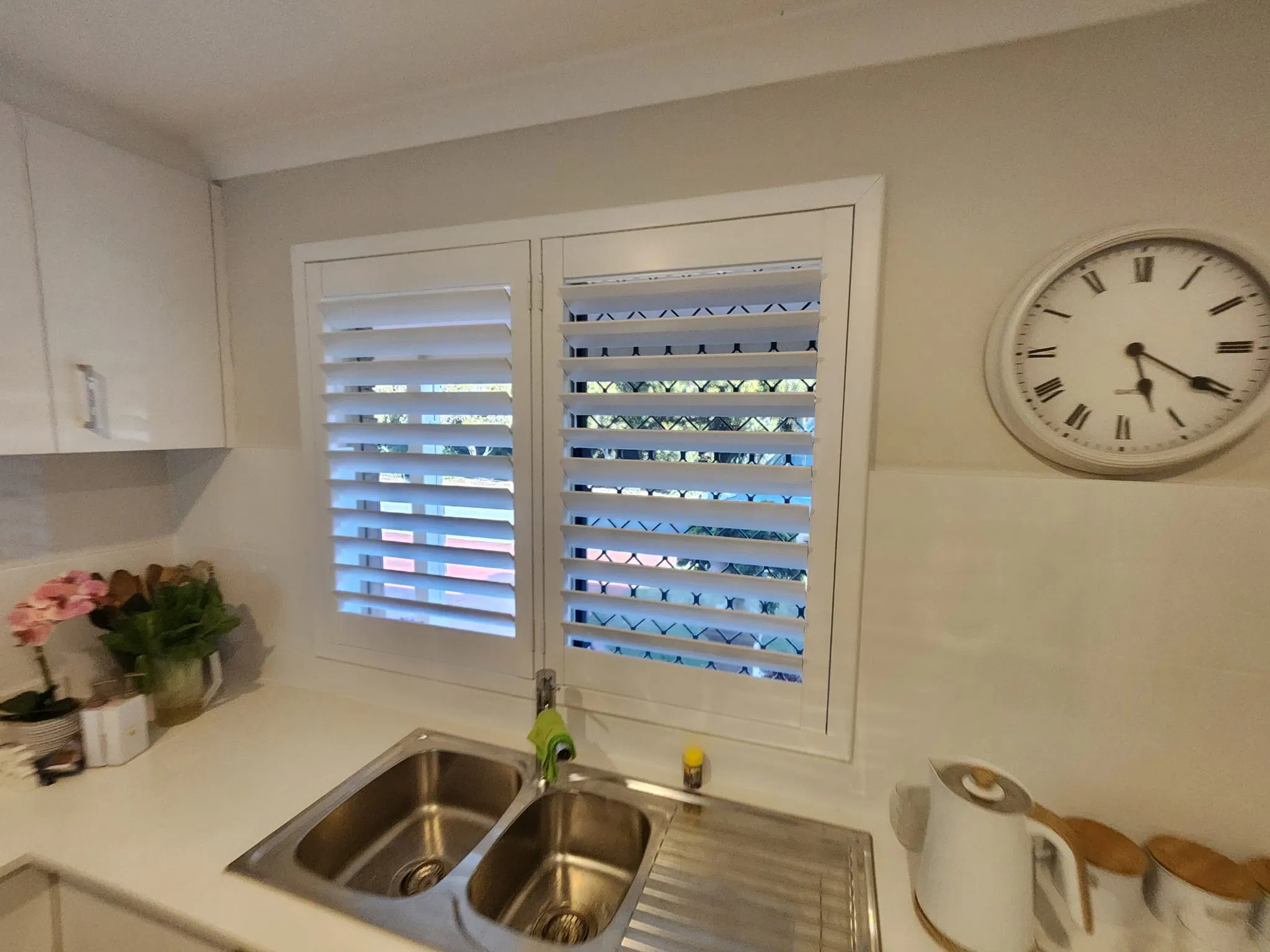 Custom Size Poly Plantation Shutters PVC Window Shutter High Quality Shutters
