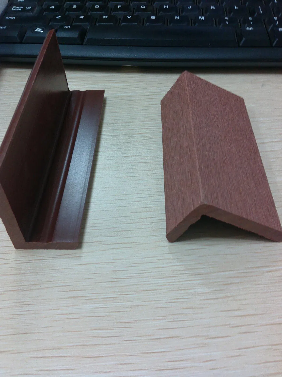 Simple and Convenient Tile Accessories Decorative Stirp Flat Tile Trim WPC Outdoor Flooring Corner Decking Edge Covering L Trim