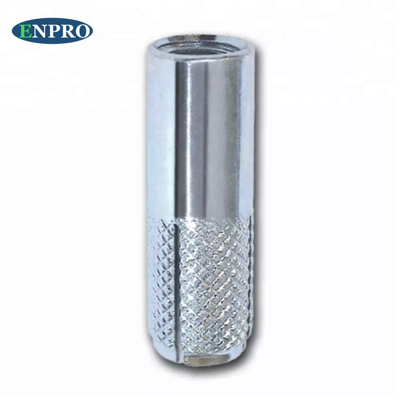 Анкерный болт распорный M6-M12 для бетона