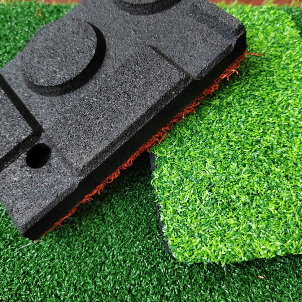 SGS Factory New Gymnastic Sport Playground Flooring Mat Tile Rubber Floor with Artificial Grass