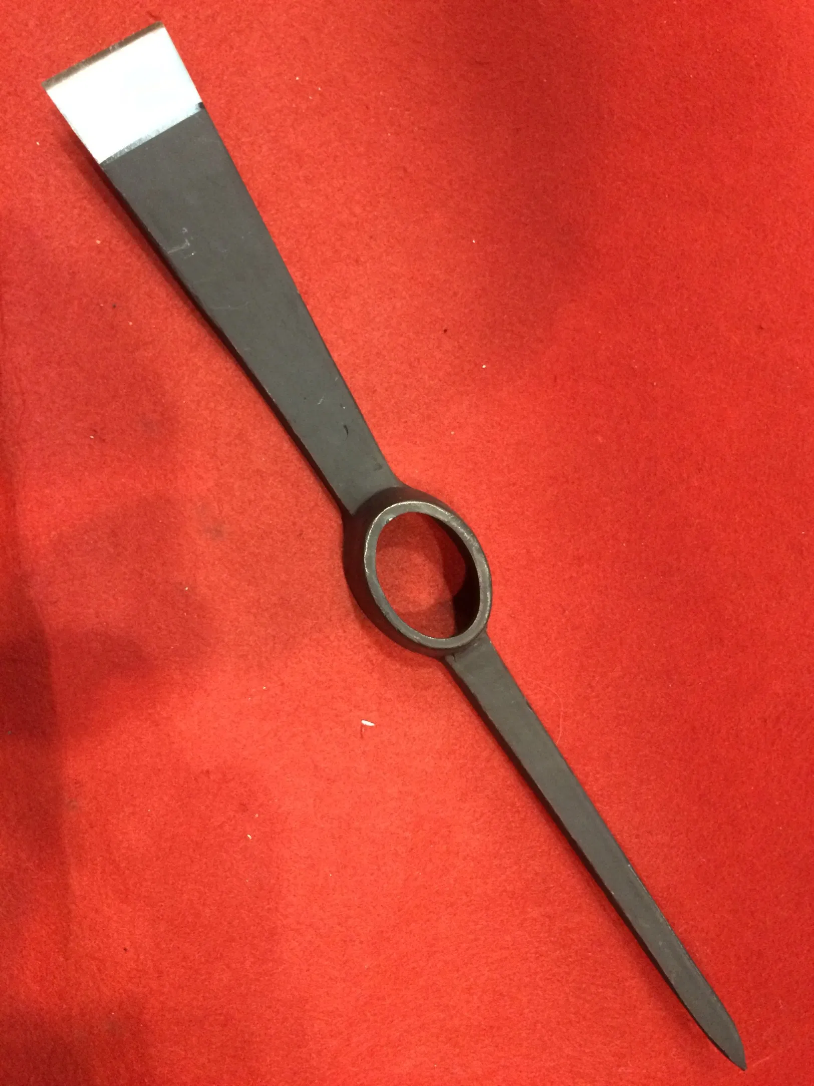 Factory Direct Sale Agricultural Tools Flat Pointed Steel Pickaxe Head Carton Steel